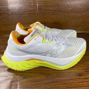 Saucony Endorphin Speed 4 women’s shoe size 6